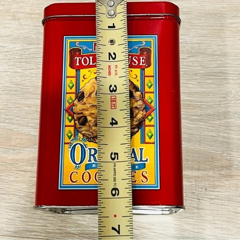 Vintage Nestle Toll House Chocolate Chip Cookies Morsels Limited Edition red Tin